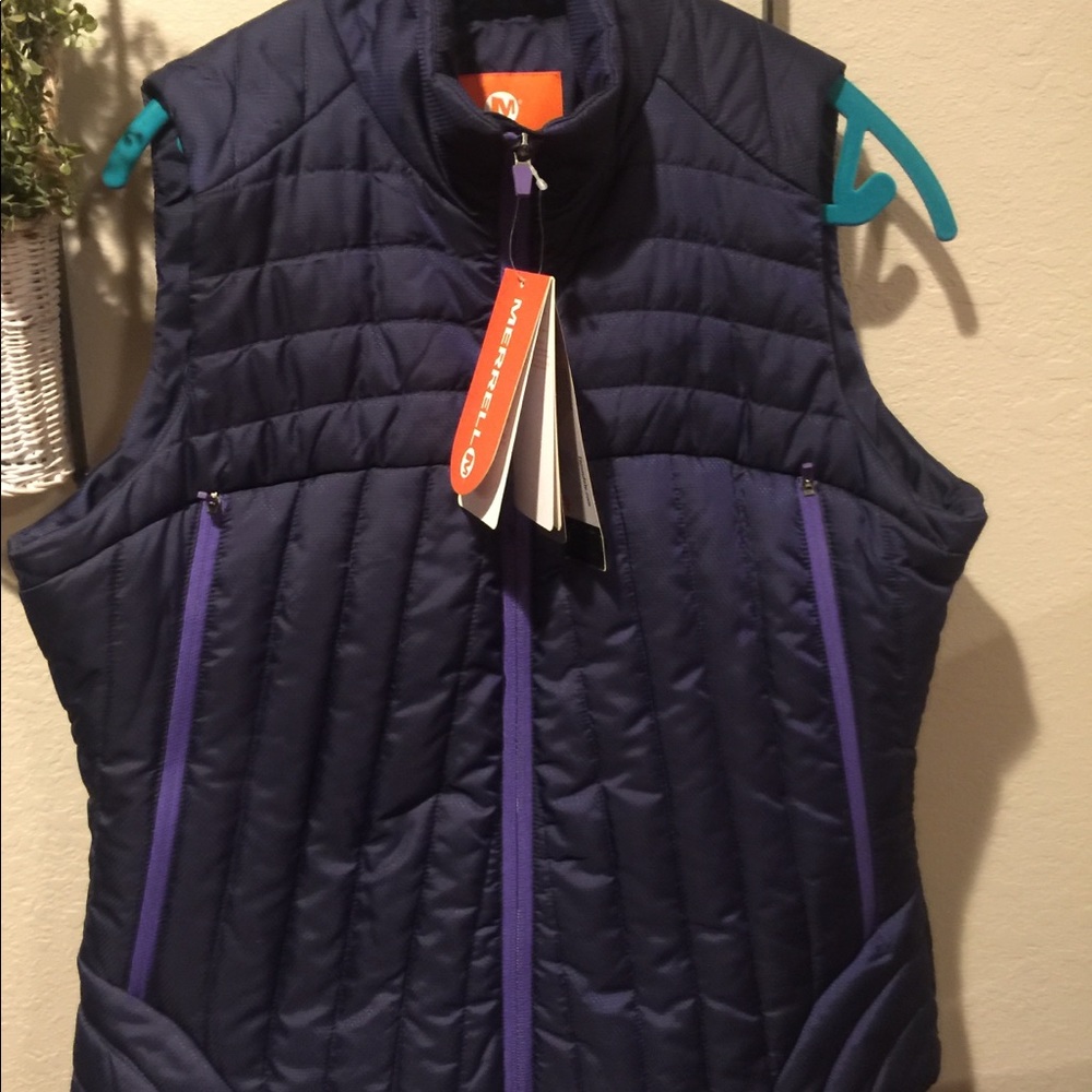 Merrill Inertia Quilted Vest XL. NWT